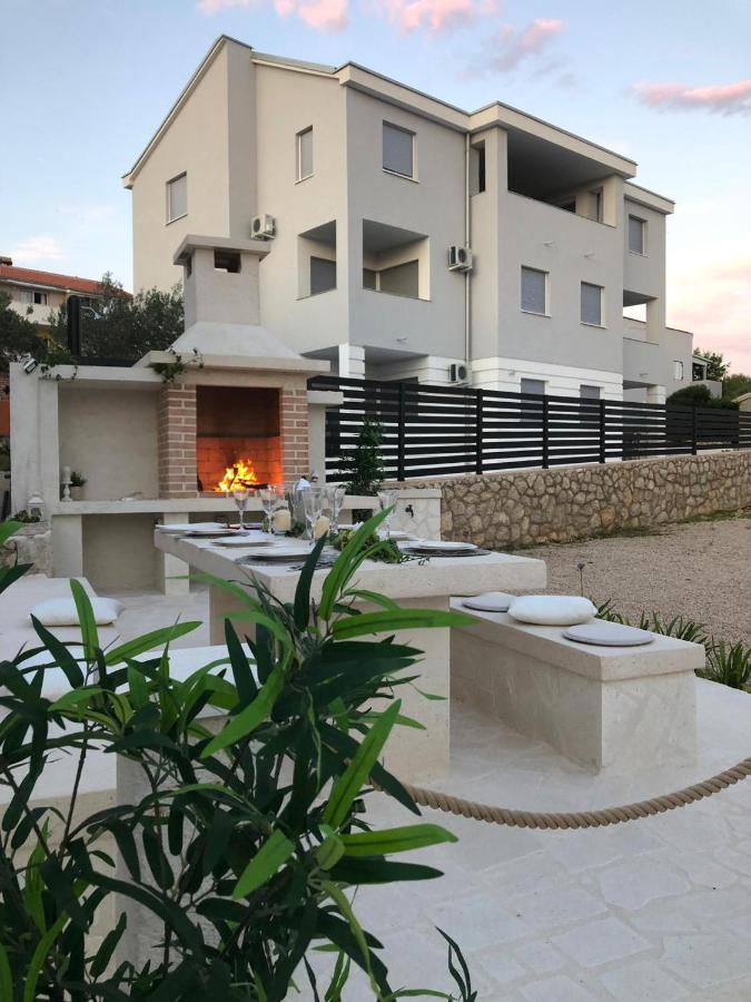 Villa Bella With Pool Novalja Εξωτερικό φωτογραφία