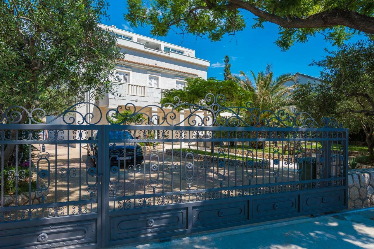 Villa Bella With Pool Novalja Εξωτερικό φωτογραφία